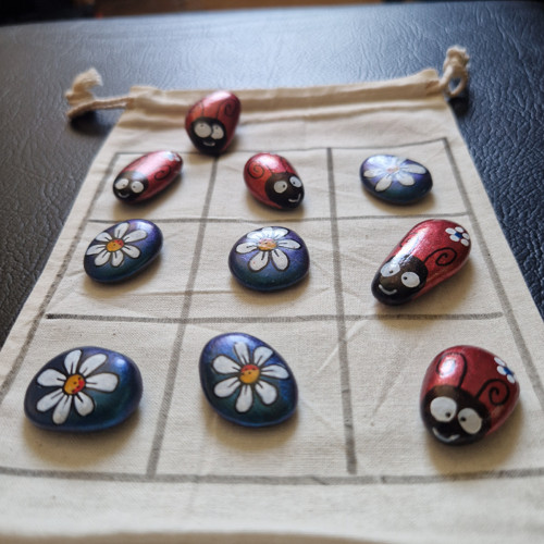 Malované kamínky - hra tic tac toe — foto 2