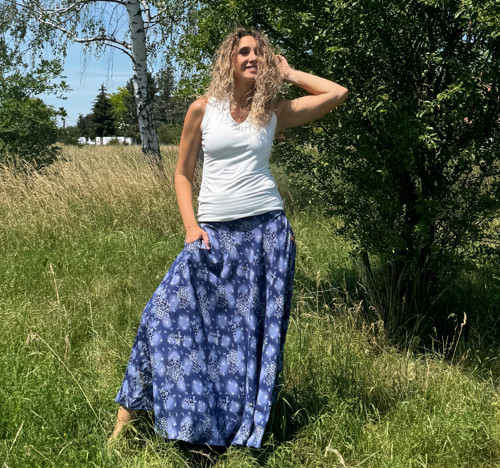 Polokolová sukně-modro bílá — foto 3