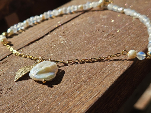 Výraznější choker — foto 2