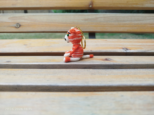 Handmade Amigurumi Cat Keychain 2,4" — foto 3
