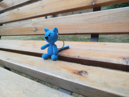 Handmade Amigurumi Cat Keychain 2,4" — foto 2