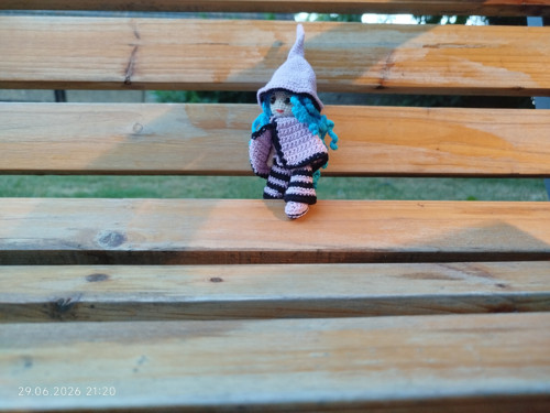 Handmade Amigurumi Witch Doll 3,5" — foto 2
