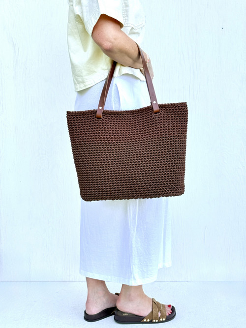 Čokoládová háčkovaná kabelka " Chocolate Breeze " — foto 3