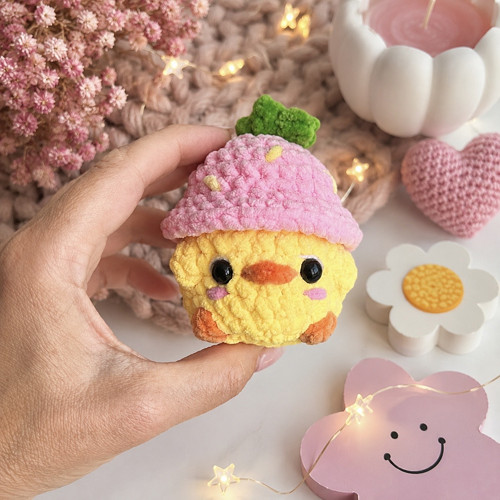 Jahodová mini kačenka do dlaně — foto 2