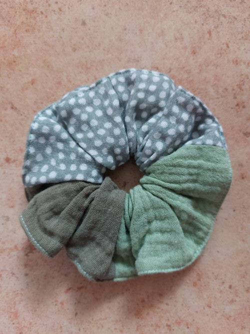 Mušelínová gumička do vlasů scrunchie - MIX — foto 2