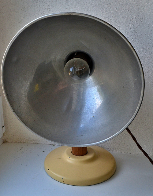 Stolní lampa: Kov a dřevo — foto 2