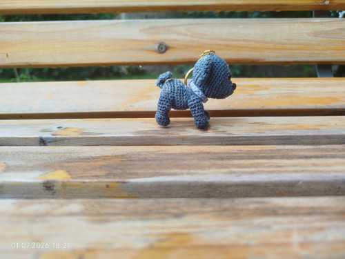 Handmade Amigurumi Dog Keychain 2" — foto 2