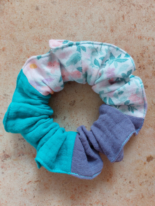 Mušelínová gumička do vlasů scrunchie - MIX — foto 2