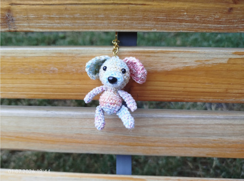 Handmade Amigurumi Dog Keychain 2" — foto 2