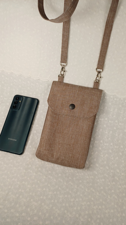Crossbody taštička na mobil — foto 5