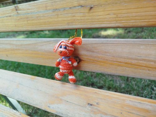 Handmade Amigurumi Dog Keychain 2" — foto 3