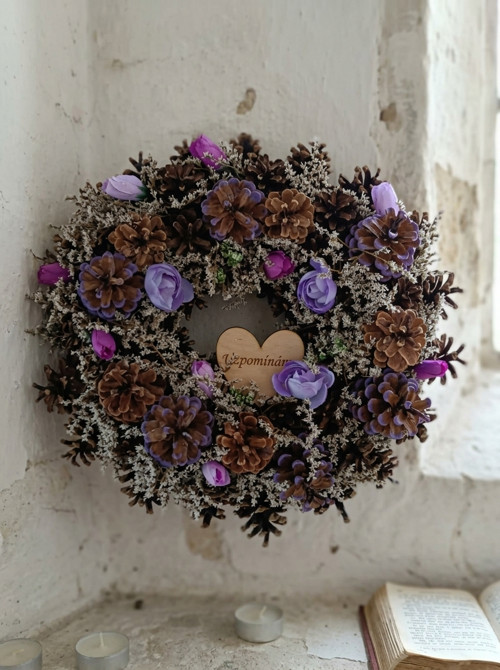 Šíškový věneček s růžemi — foto 2