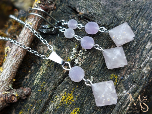 BETA QUARTZ a HROZNOVÝ CHALCEDON - sada šperků — foto 2