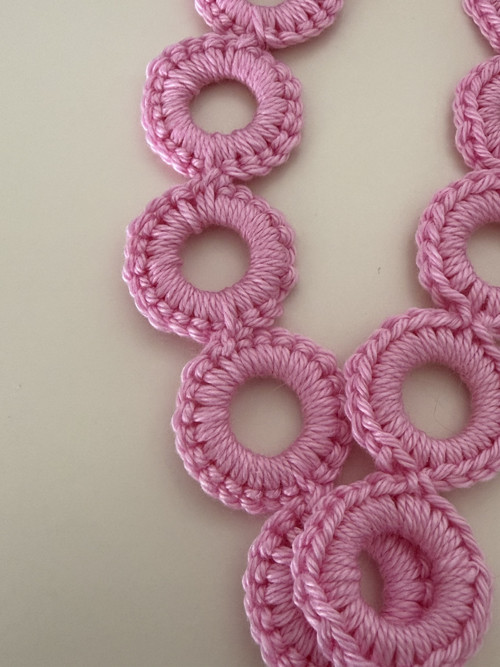Háčkované poutko ROSA — foto 3