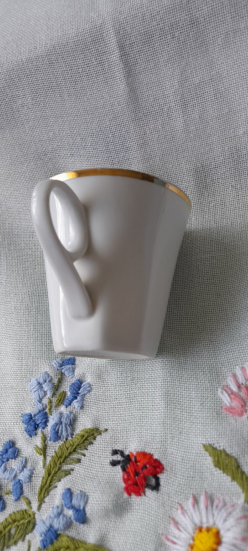 Elegance v porcelánu — foto 3