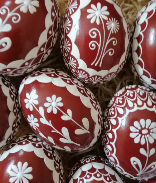 Vínově červené kraslice — foto 3