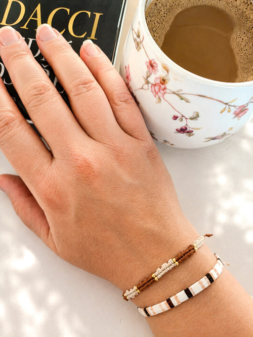 Micro macramé náramek cafe latté — foto 2