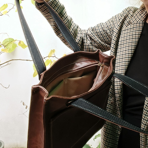 Kabelka WALKING Bag graving GREEN — foto 2