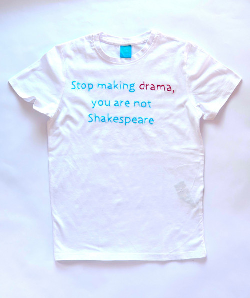 Dětské tričko „Stop Making Drama“ – bílé, 122/128 — foto 3