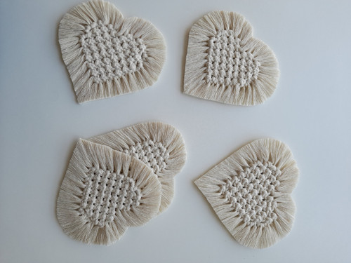 Macramé podložka - srdce — foto 3