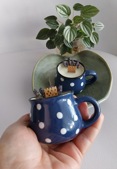 Svíčka hrníček puntík modrý — foto 4