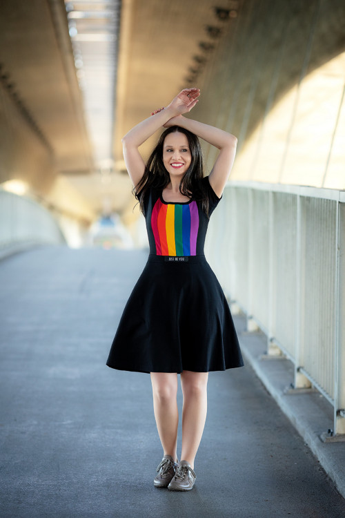Autorské šaty "RAINBOW" No.1 — foto 3