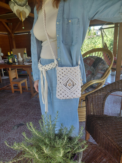 Malá boho kabelka na mobil — foto 5