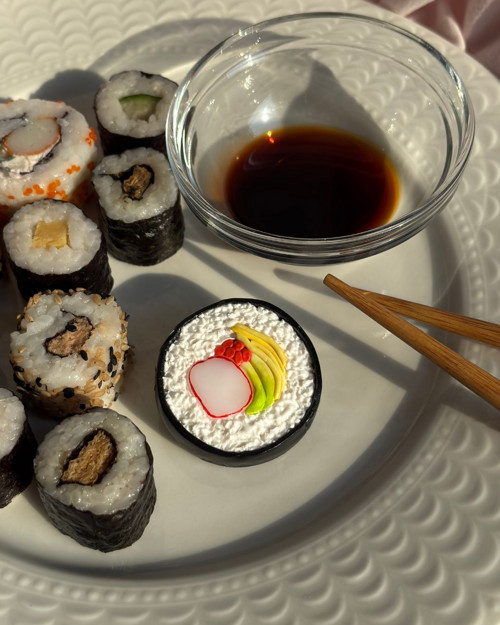Sushi (brož) — foto 2