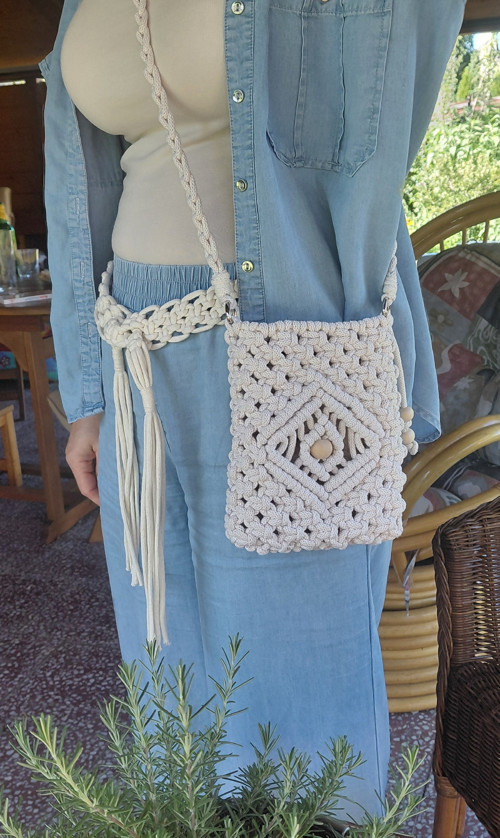 Boho pásek se střásněmi na míru — foto 3