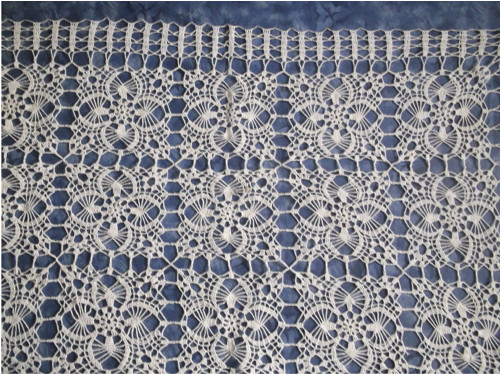 Obdélník háčkovaný ubrus 125 x 50 cm — foto 2