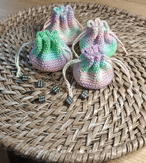 Mini měšec s hracími kostkami — foto 3
