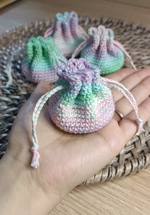 Mini měšec s hracími kostkami — foto 4