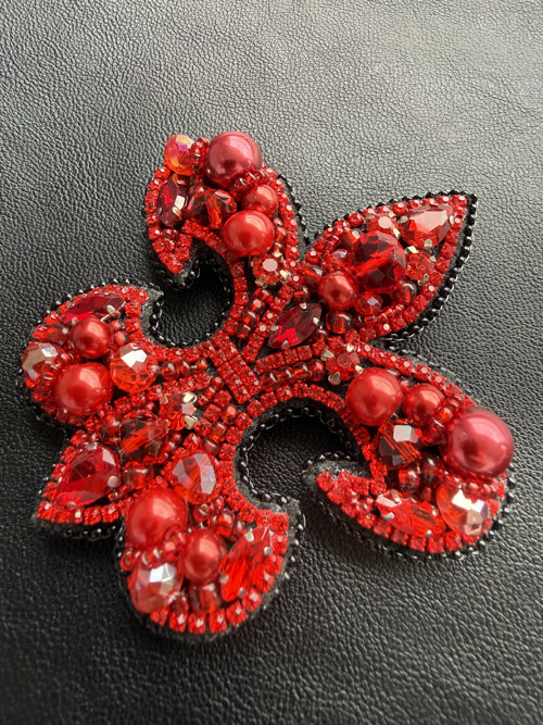 Brož Fleur-de-lis Červená — foto 4