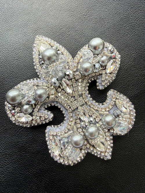 Brož Fleur-de-lis Stříbrná — foto 3