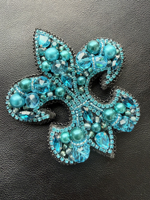 Brož Fleur-de-lis Tyrkysová — foto 3