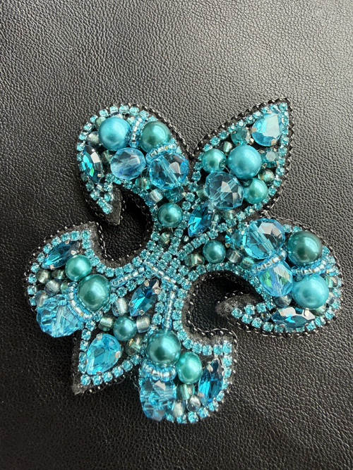 Brož Fleur-de-lis Tyrkysová — foto 2