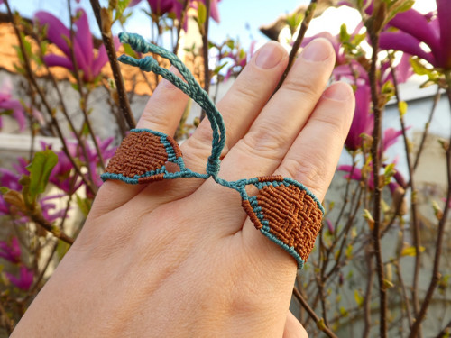 Macramé náramek malachit-chryzokol — foto 3