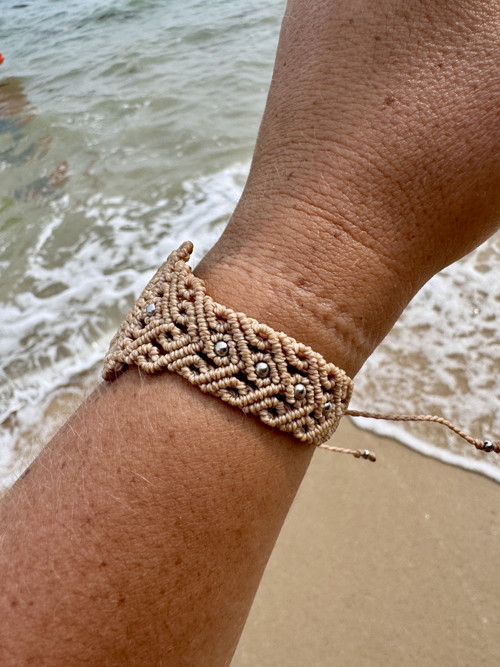 Boho makramé náramok s larimarom — foto 3