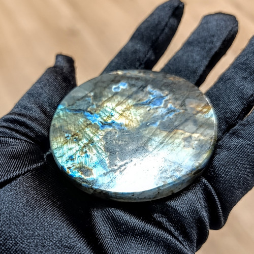 Labradorit, ID 5769, průměr 60 mm — foto 4