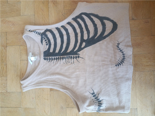 Ručně malovaný croptop — foto 2