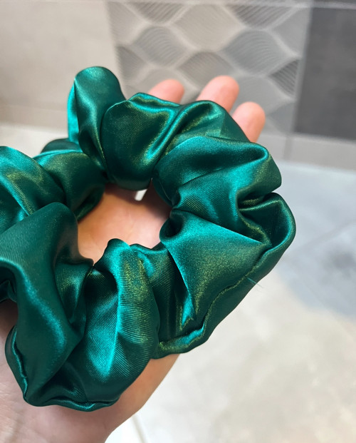 Saténová scrunchie široká — foto 2