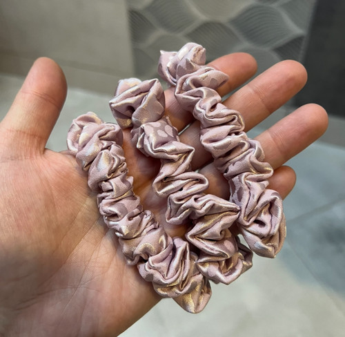 Saténová scrunchie mini — foto 2