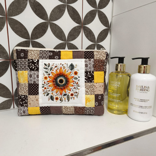 Taštička velká Slunečnice hnědá žlutá patchwork — foto 3