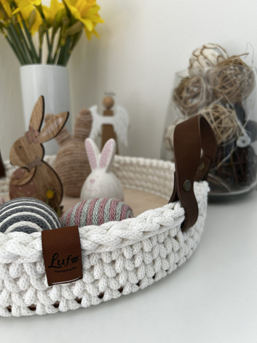 Ručně háčkovaný podnos s koženými uchy – 30 cm — foto 3