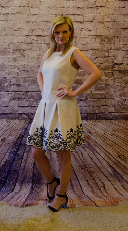 Šaty - Bella - Vel. 40 — foto 3