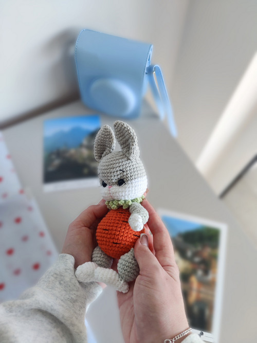 Háčkovaný zajíček Oliver - mini — foto 3