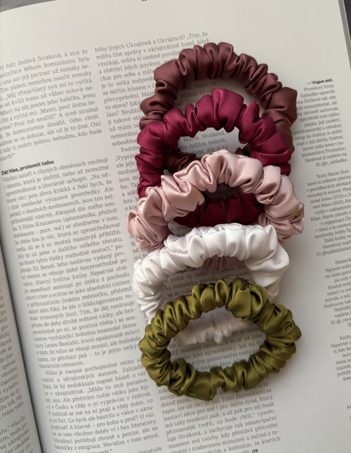 Rose & Olive Collection – hedvábné gumičky 5 ks — foto 3