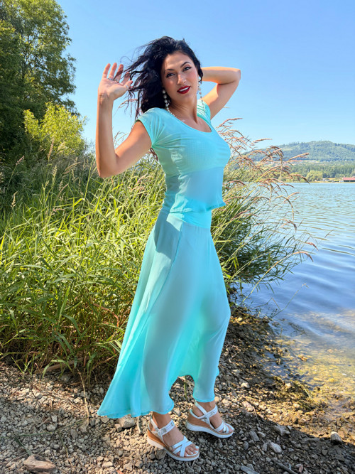 Halenka s volánky - mentol — foto 2