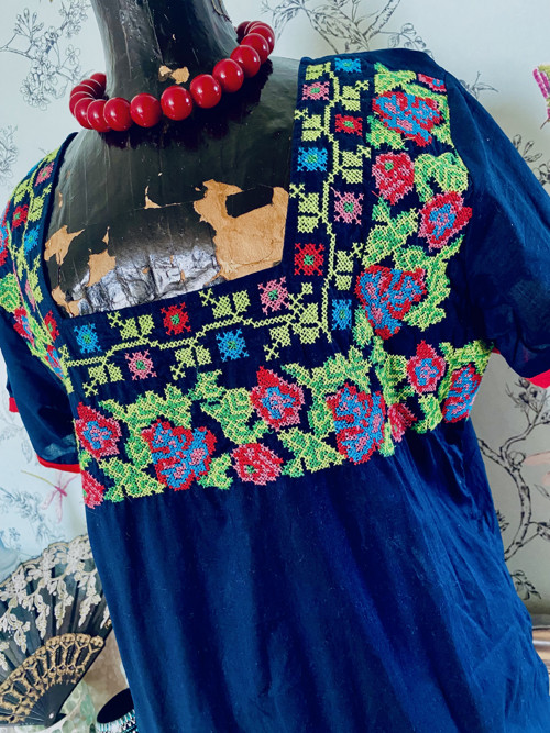 Vintage šaty México vyšívané — foto 2