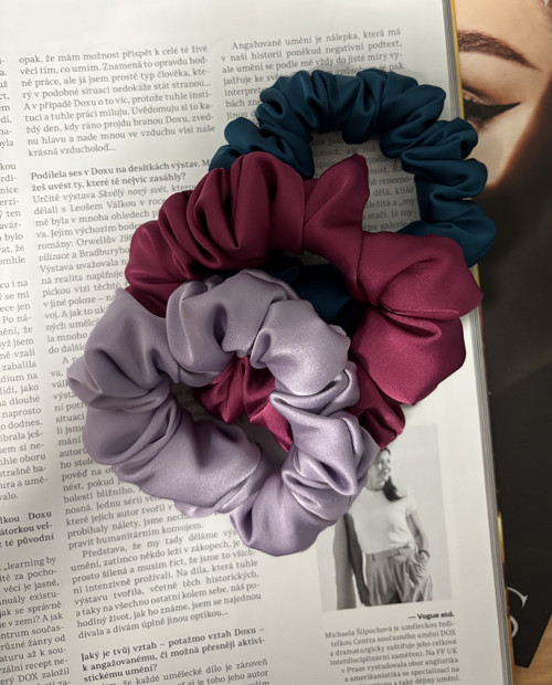 Hedvábné scrunchies „Berry & Ocean“ — foto 2